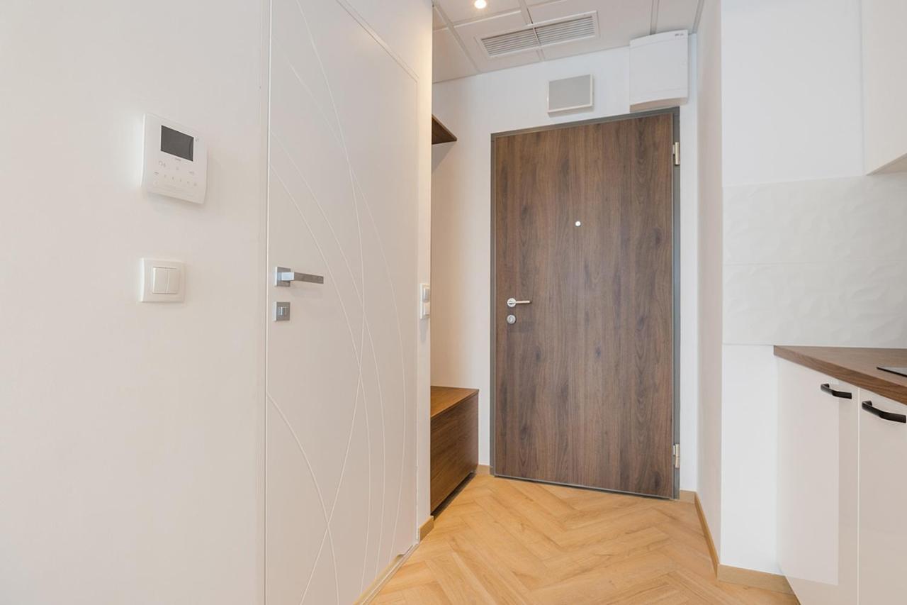 Kasprzaka 29 - Bezplatny Parking - Free Parking - Piekny Widok Na Centrum Miasta - Duzy Balkon - Smart Tv 55 Cali - Wifi - Better Rental Varsóvia Exterior foto